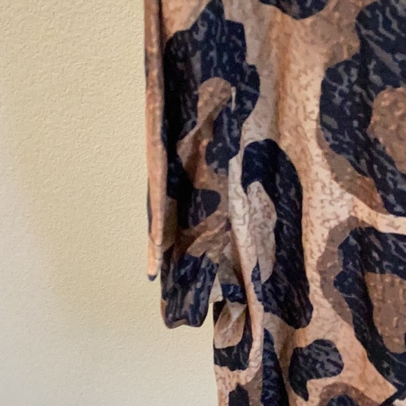 NWOT Rolling stone leopard print tee - Picture 2 of 4